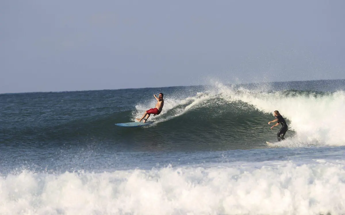 Playa Miramar se ha convertido en sede de escuelas de surf Juan José Estrada, Cuartoscuro Imagen de aspecto